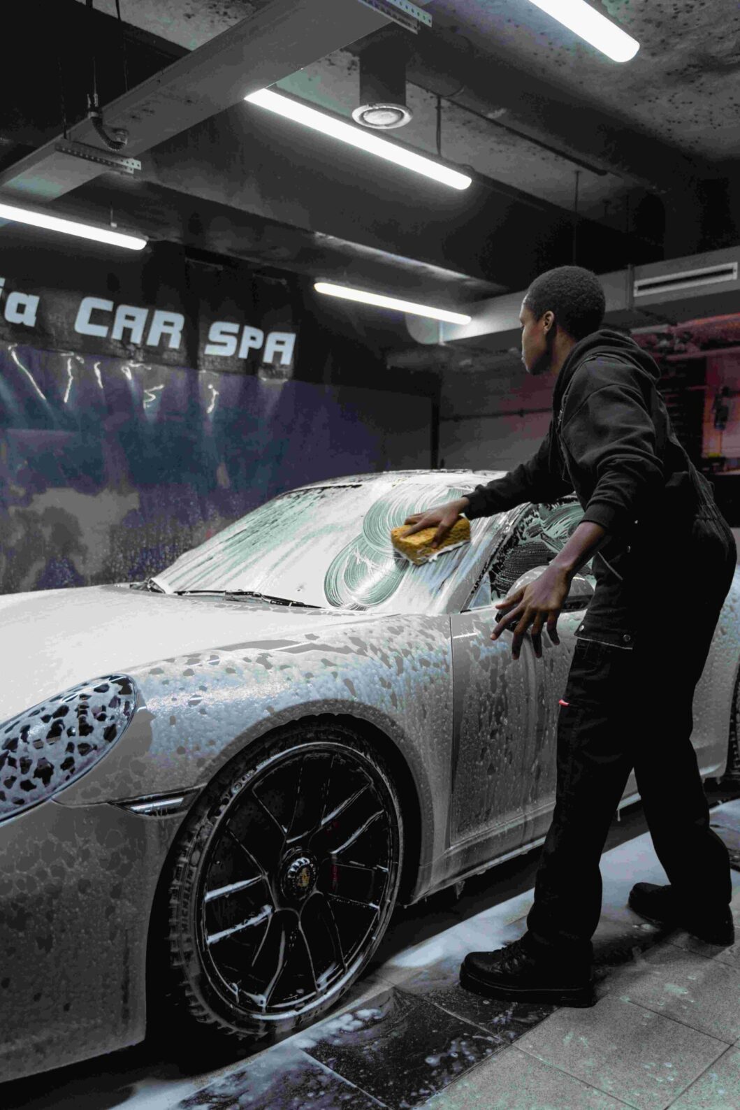 Foamy Liquid Soap Car Wash